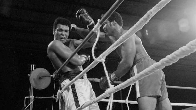 Nebyl jsem nebojácný, řekl Muhammad Ali a ukázal na soupeře, z něhož mu ...